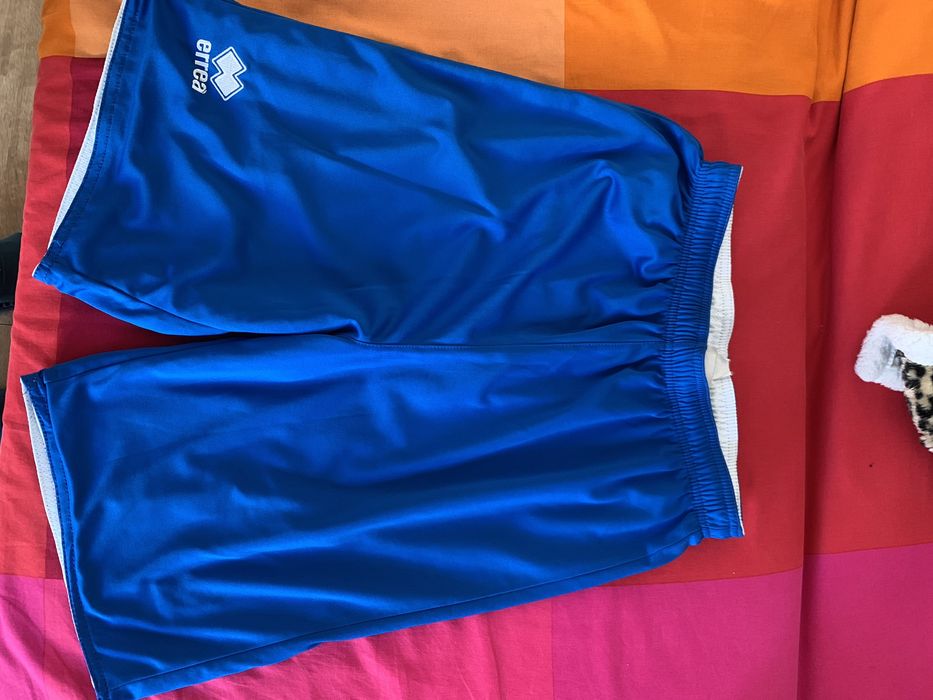 Sportowe spodenki Errea
