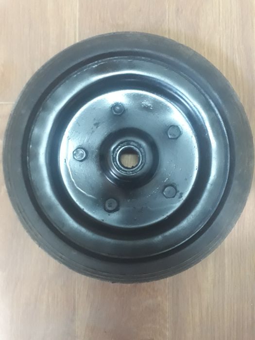 Колесо для тачки