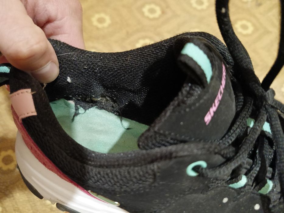 Женские кроссовки Skechers