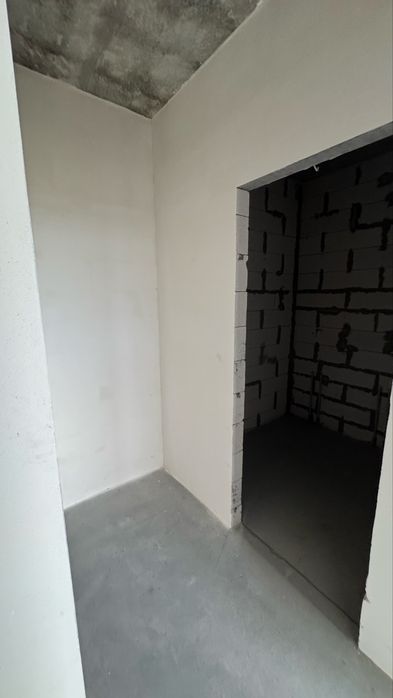 1к в зданому будинку на середньому поверсі | КОД 44923