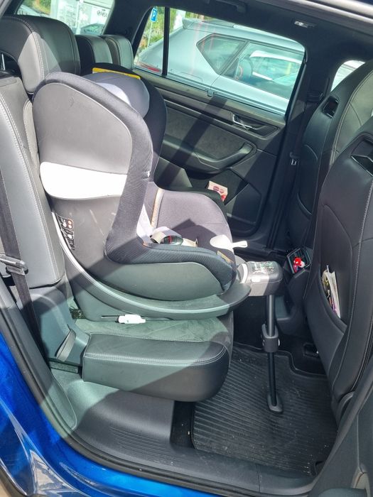 Cadeira Cybex Sirona M2 I-size com Isofix Base M incluída,