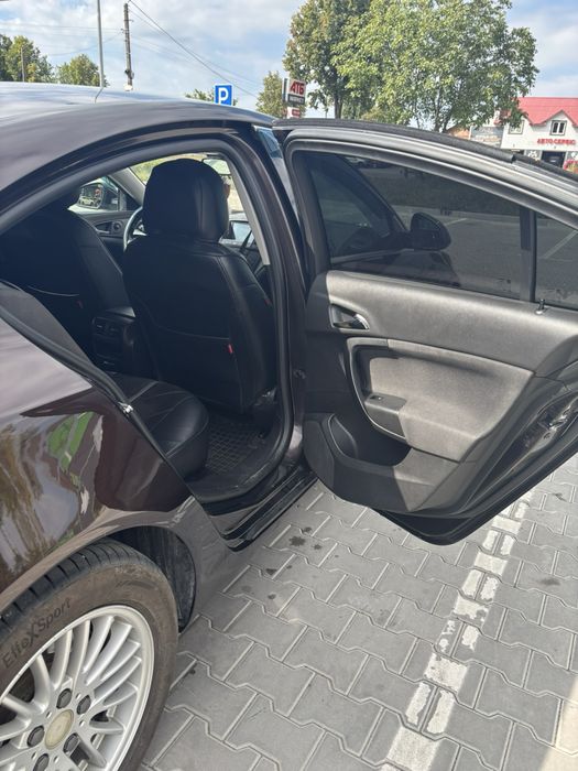 Продам opel insignia