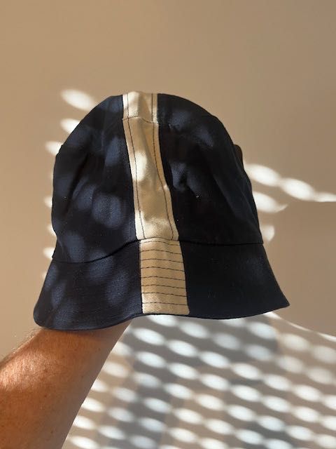Kapelusz Nike Swoosh Bucket Hat rozm.L/XL