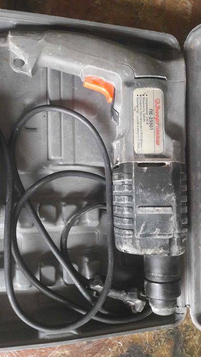 Перфоратор ударный Энергомаш ПЕ-25501