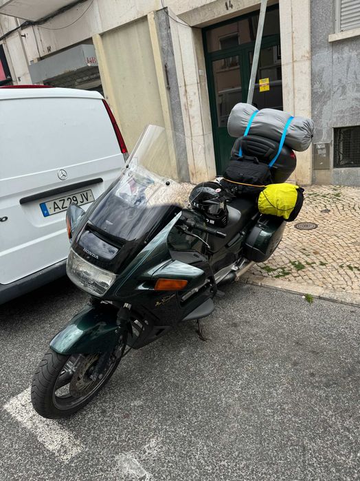 Honda ST1100 Pan European — mecânica impecável, pronta para viajar