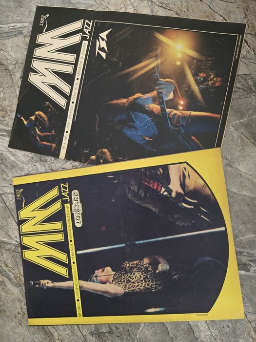Dwa numery Magazynu Muzycznego z 1983 roku.