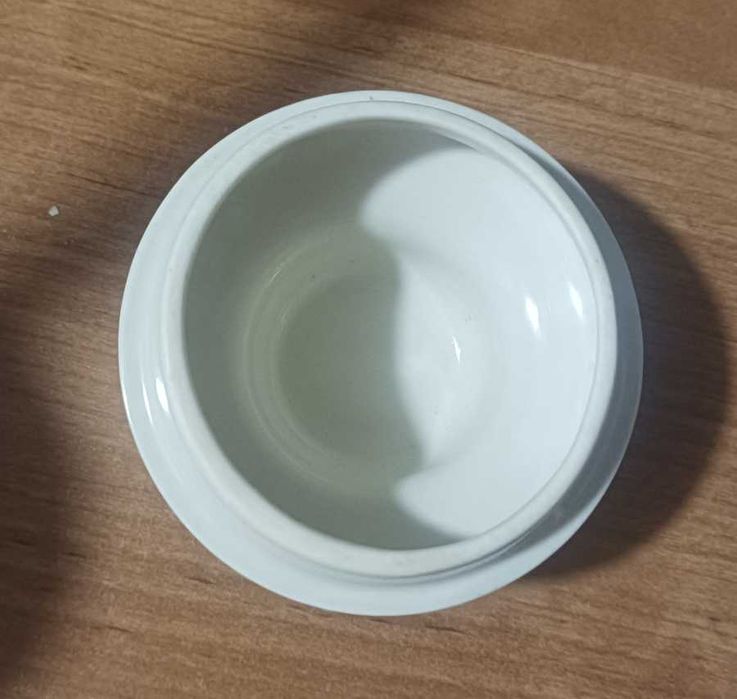 Stara pokrywka ceramiczna