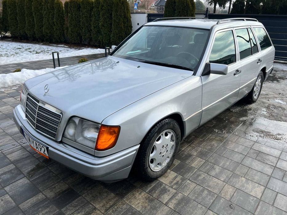 Mercedes-Benz W124 2.8 benzyna 193km