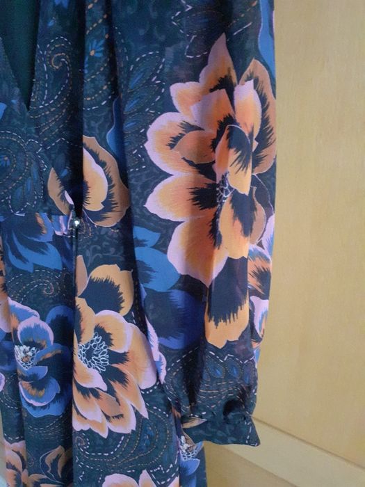 Vestido preto estampado ( GUESS ) C/ Novo