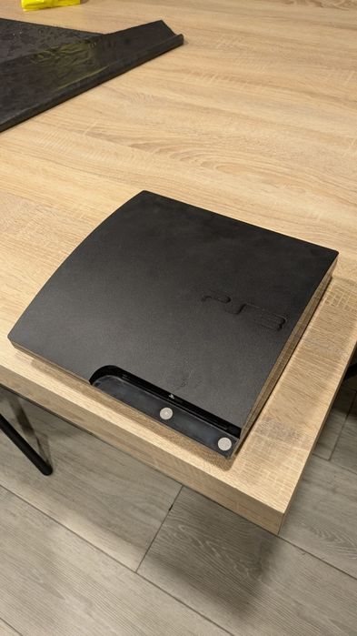 PS3 chipada em caixa