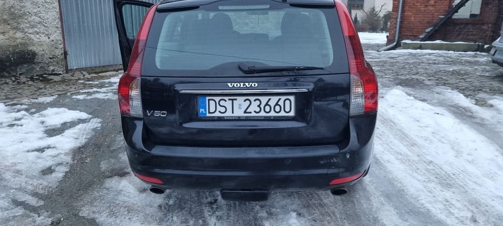 Sprzedam Volvo V50 D5 w bardzo dobrym stanie całe w oryginale