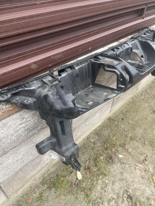 Передня панель підсилення бампера Пежо  3008 5008 Підсилювач бампера