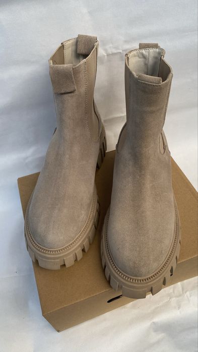 Ботинки челсі, жіночі