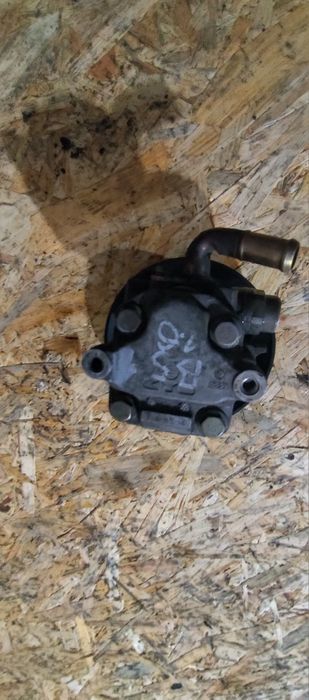 Гідропідсилювач гідрач насос Пассат б5 Passat b5 бензин