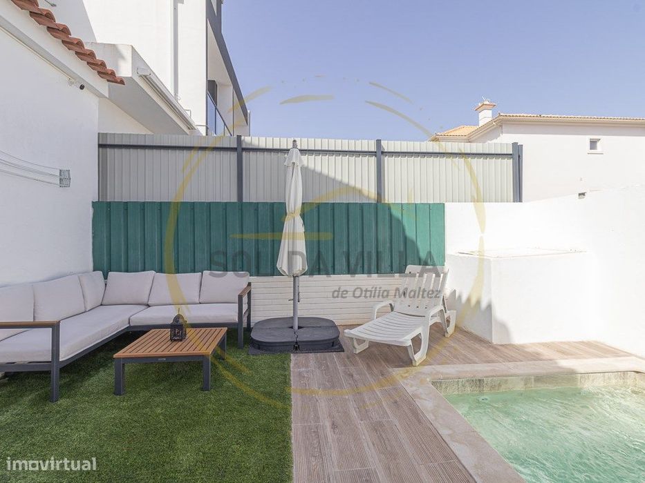 Moradia Geminada c/piscina Quinta do Conde - 425.000€