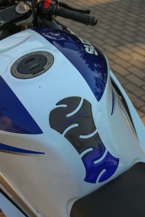 SUZUKI GSXR 600 SRAD ( 25kw de livrete )