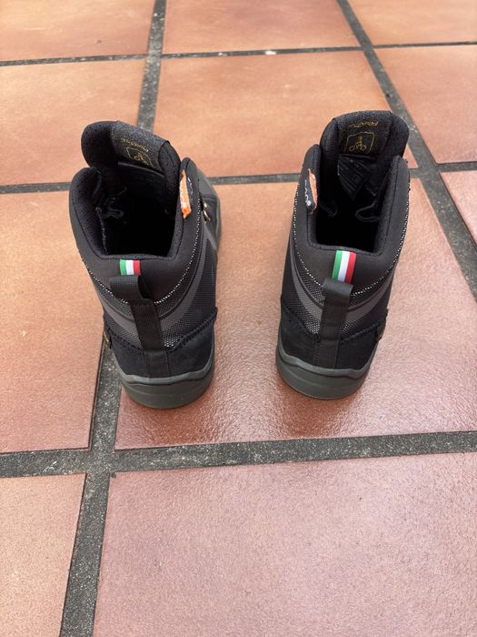 Botas mota TCX IKASU WP preto / REFLEX