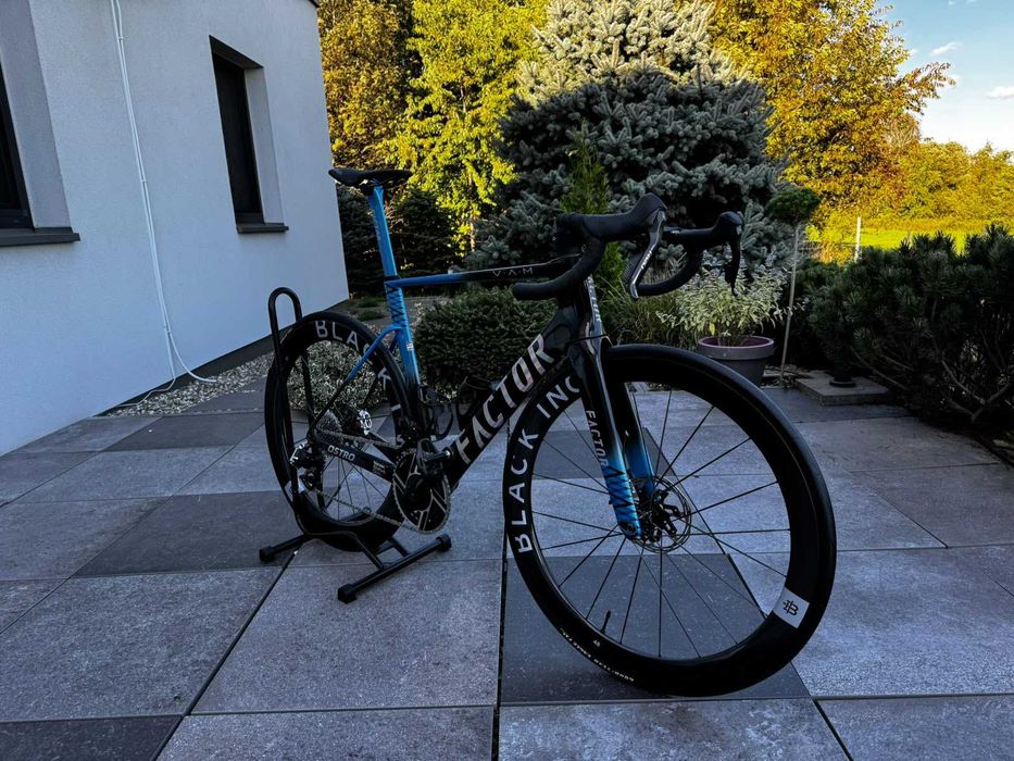 Factor Ostro VAM 2.0 Rozmiar L 56 - Sram Red E1 - pomiar mocy quarq Niski przebieg 3060km  masa 7,03 kg