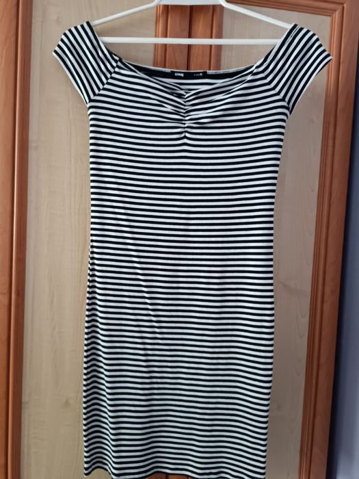 Sukienka w paski SinSay