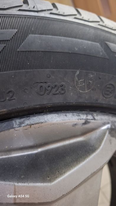 Opony letnie 235/50/18 23rok