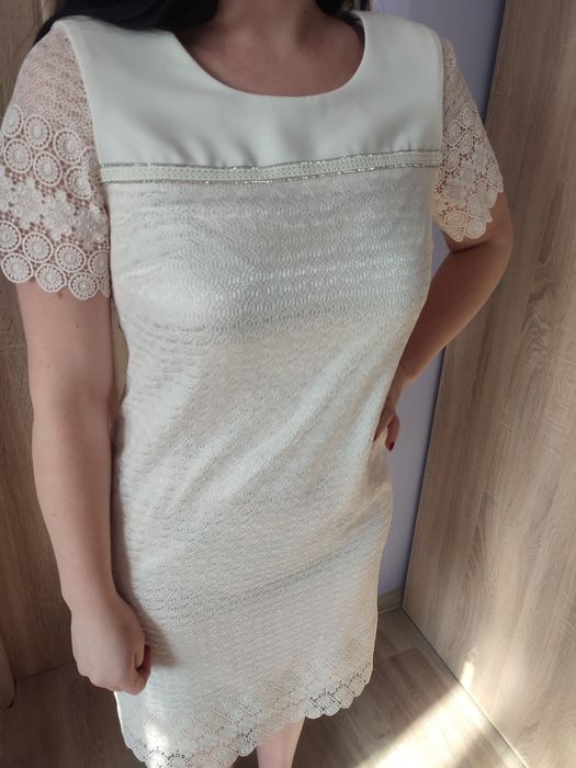 Sukienka koronkowa