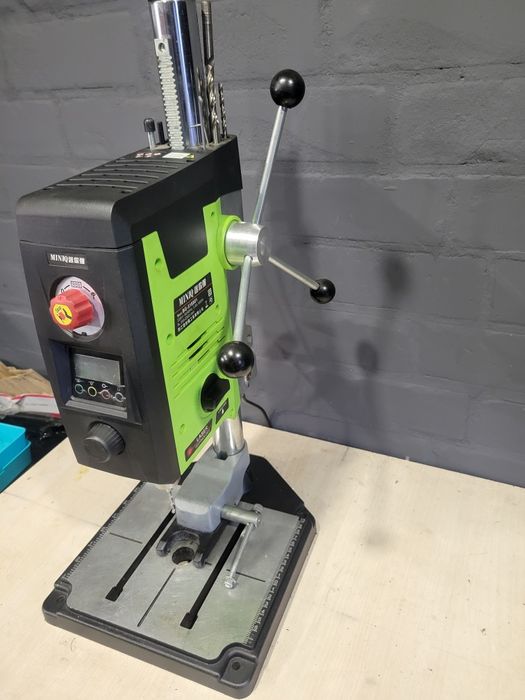 Сверлильний станок Beking BG-518801