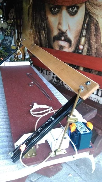 Maszynka do cięcia styropianu i gąbki tapicerskiej