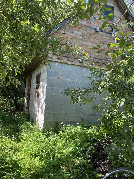 Продам будинок під реконструкцію