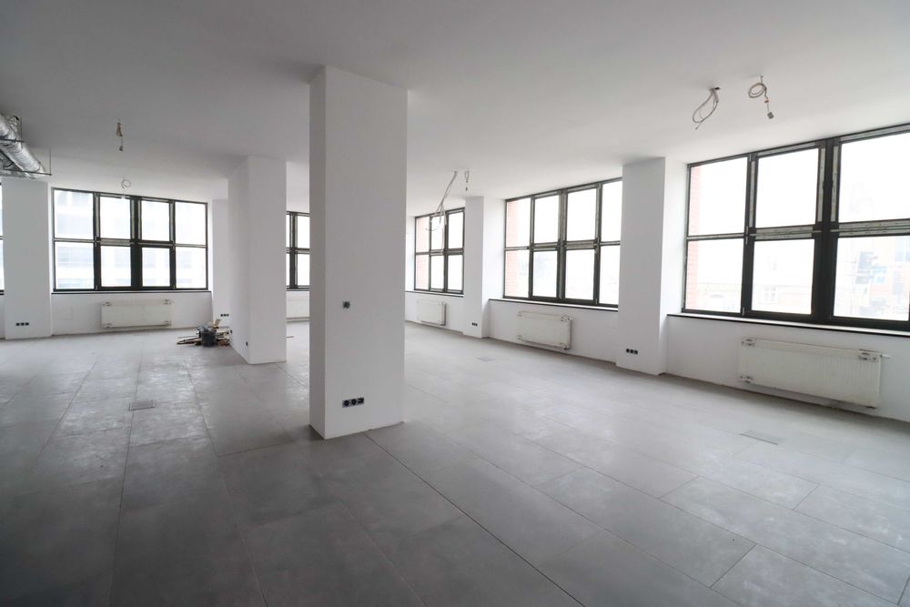 Lokal 200m2 pod biuro lub usługi w nowej kamienicy w centrum Wrocławia