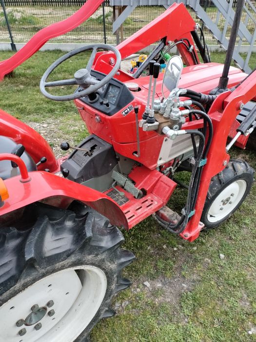 Witam. Mam na sprzedaż traktorek yanmar 1610d