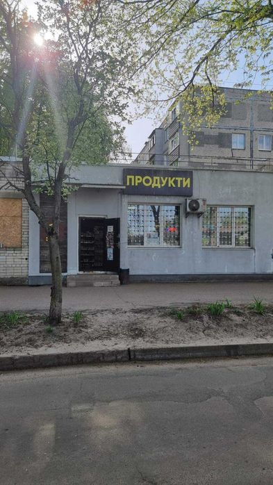 Продам комерційне приміщення  64 м.2  по вул. Волковича 15