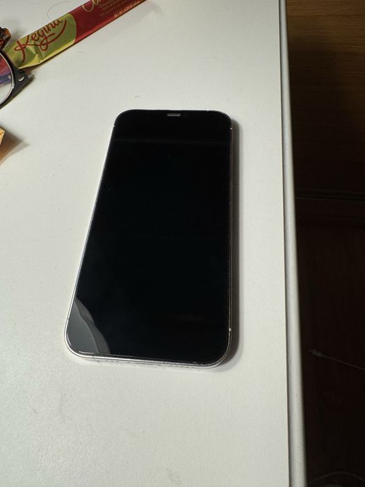 iphone 12 pro em boas condicoes