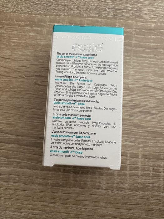 Essie Smooth-e Base Coat Ridge Filler baza wypełniajaca bruzdy