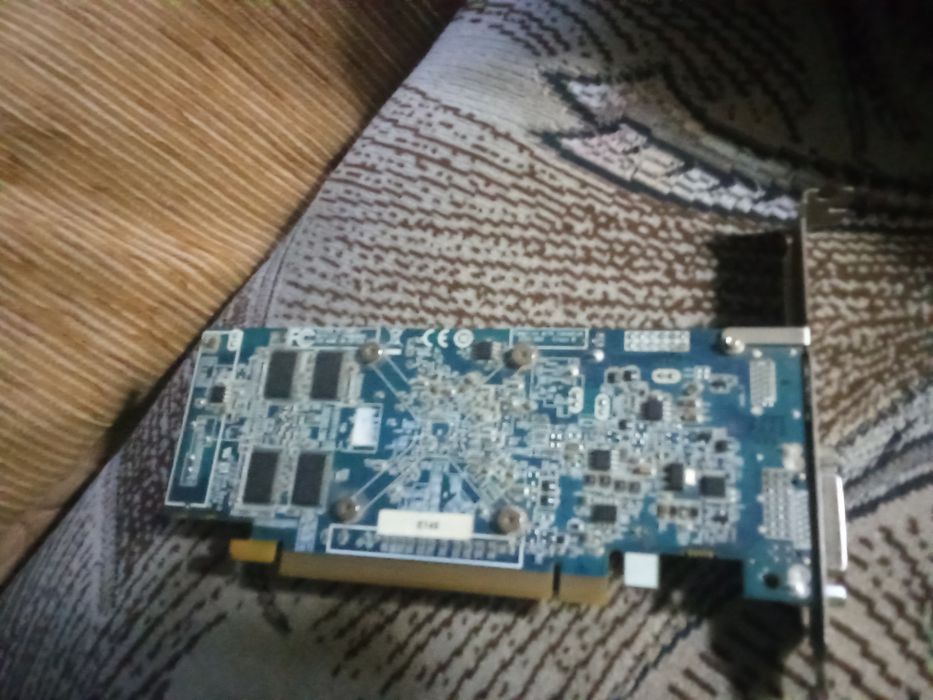 Видеокарта radion Hd8470 2GB DDR3