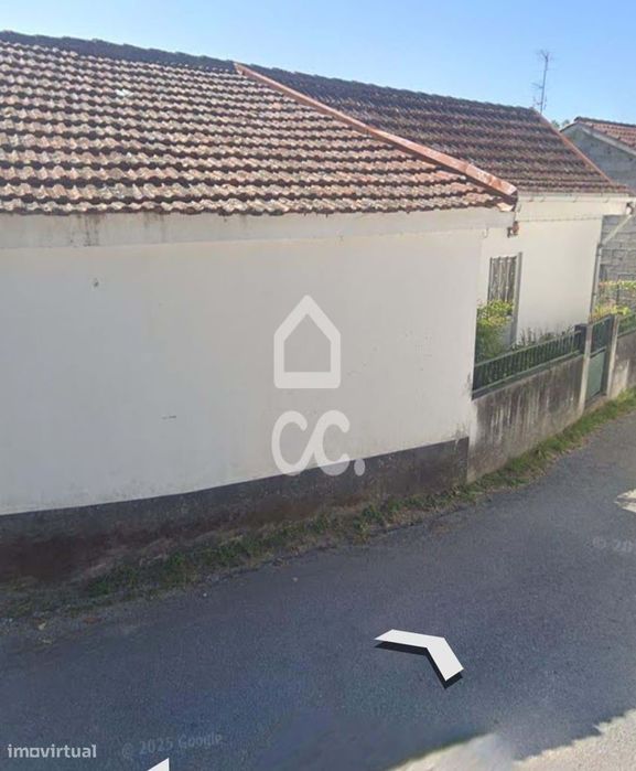 Moradia independente à venda em Eira Vedra ( Vieira do Minho) com 600m