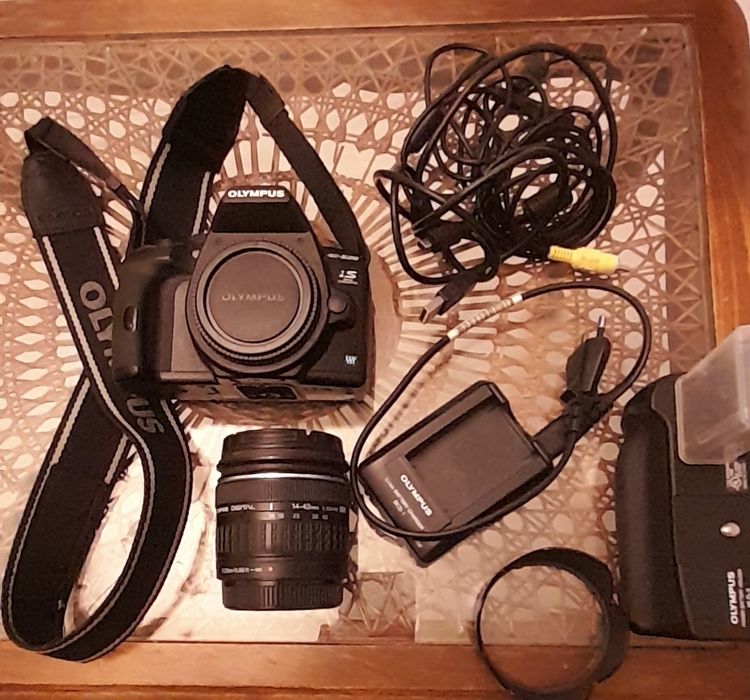 Aparat OLIMPUS E-620 + HLD-5