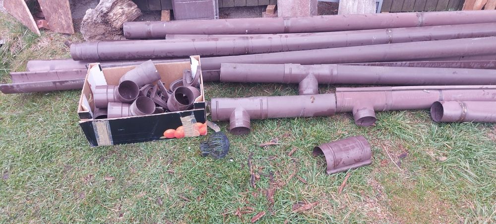 Rynny plastik po demontażu,  ok. 20 MB do altanki,  garażu itp. Żagań.