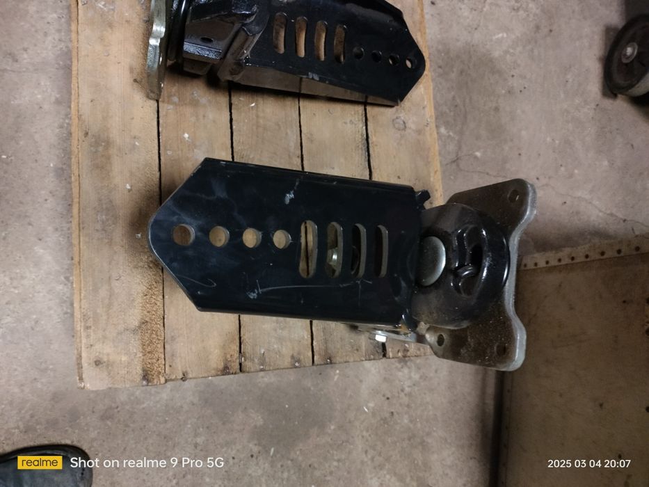 Wspornik Uchwyt  błotnika 2 sztuki, Lamborghini, Deutz, Mistral