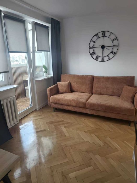 Wynajmę kawalerkę po generalnym remoncie z panoramicznym widokiem na Warszawę – ul. Batorego