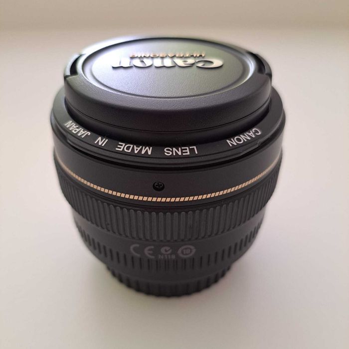Canon EF 50mm f/1.4 USM + Parasol + Filtro UV Hama de 58 mm