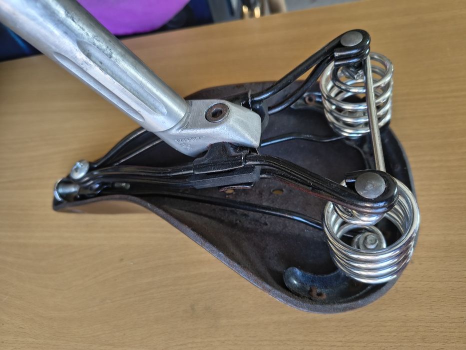 Brooks B66, oryginalny BDB stan