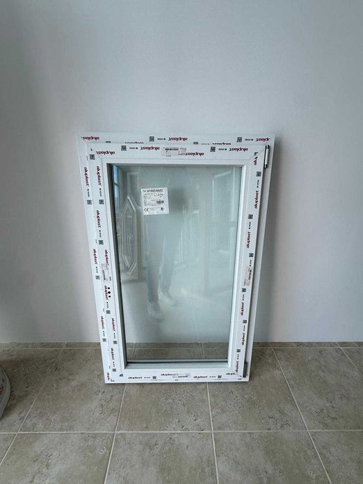 Janelas de abrir em PVC Branco