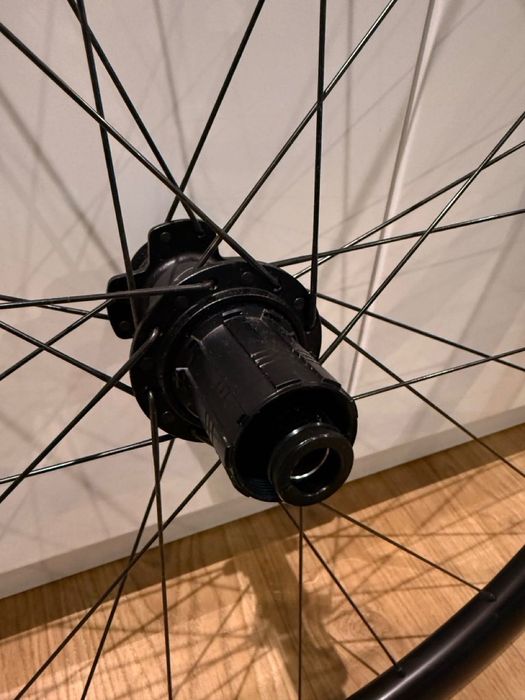Koła karbonowe Bianchi Velomann Palladium 33 - nowe, 21 mm szer, disc, 1460g