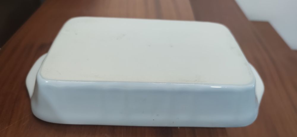 Assadeiras em porcelana novas