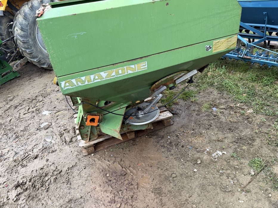 Amazone ZA-M rozsiewacz