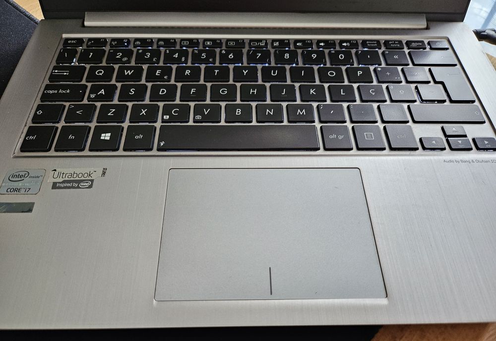 ASUS ultrabook UX31A Intel I7