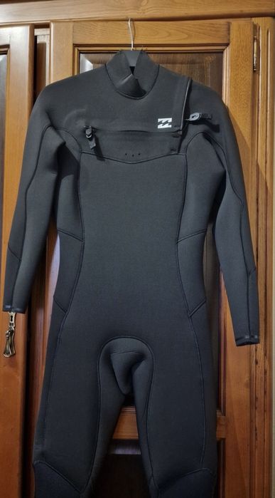 Fato surf billabong