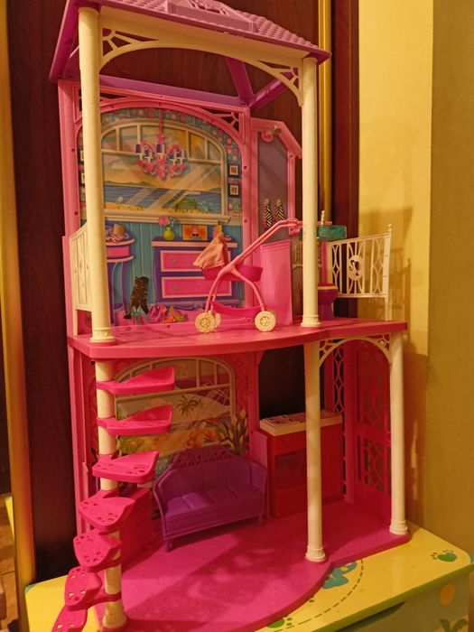 Domek dla lalek barbie