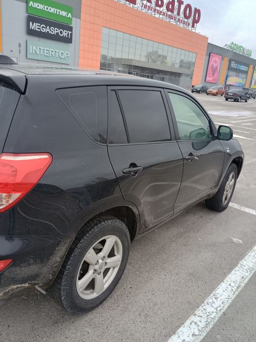 Продам тойота рав 4