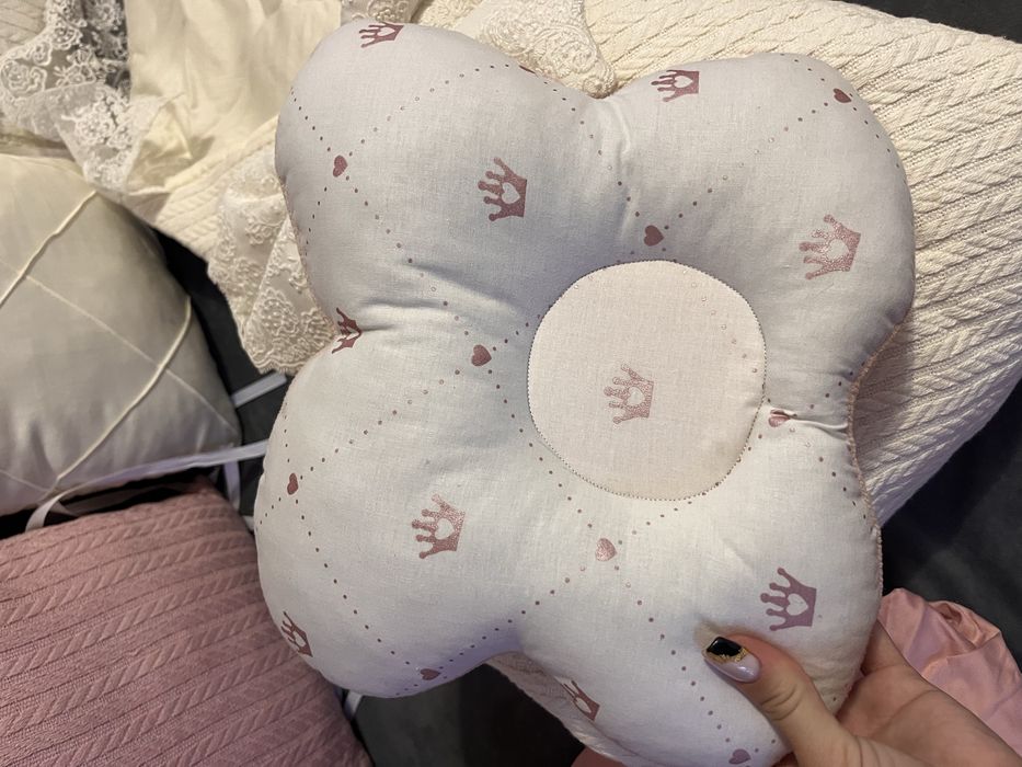 Продам бортики в кроватку для девочки НОВЫЕ